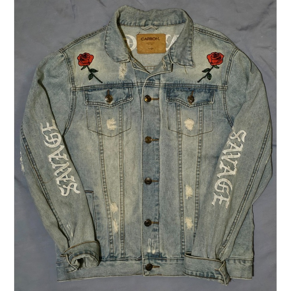 CARBON Lightwash Embroidered Dragon Roses Distressed Detail Denim Jacket‎ Large